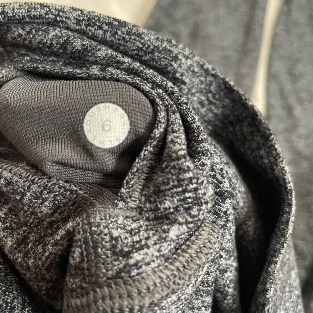 Lululemon Align Gray Leggings - Picture 4 of 5